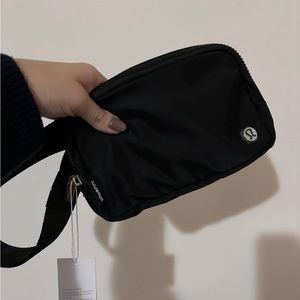 Lululemon Everywhere Belt Bag 1 L